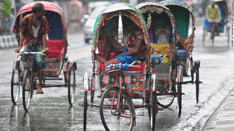 Số người chết do sét đánh tại Bangladesh tăng lên 65 người trong 4 ngày